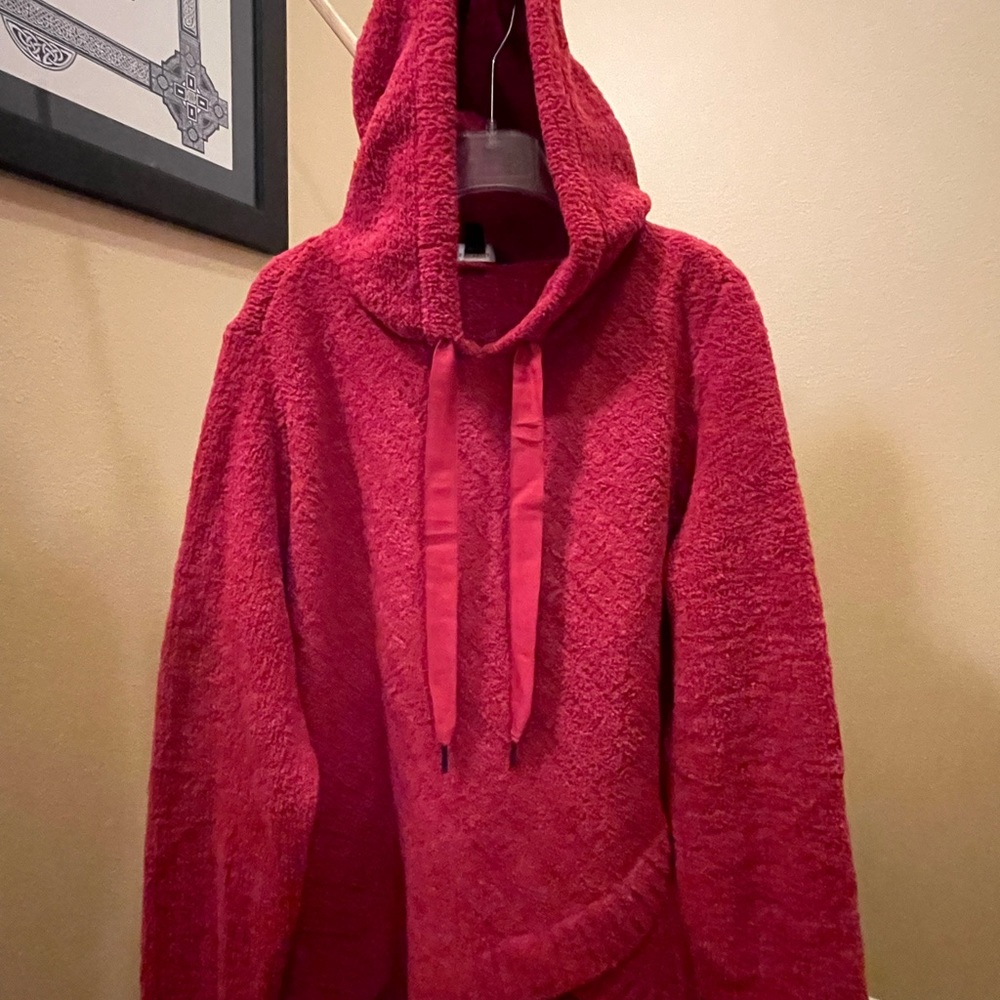 Simply Vera Vera Wang, rose red pull over hoodie, size XL